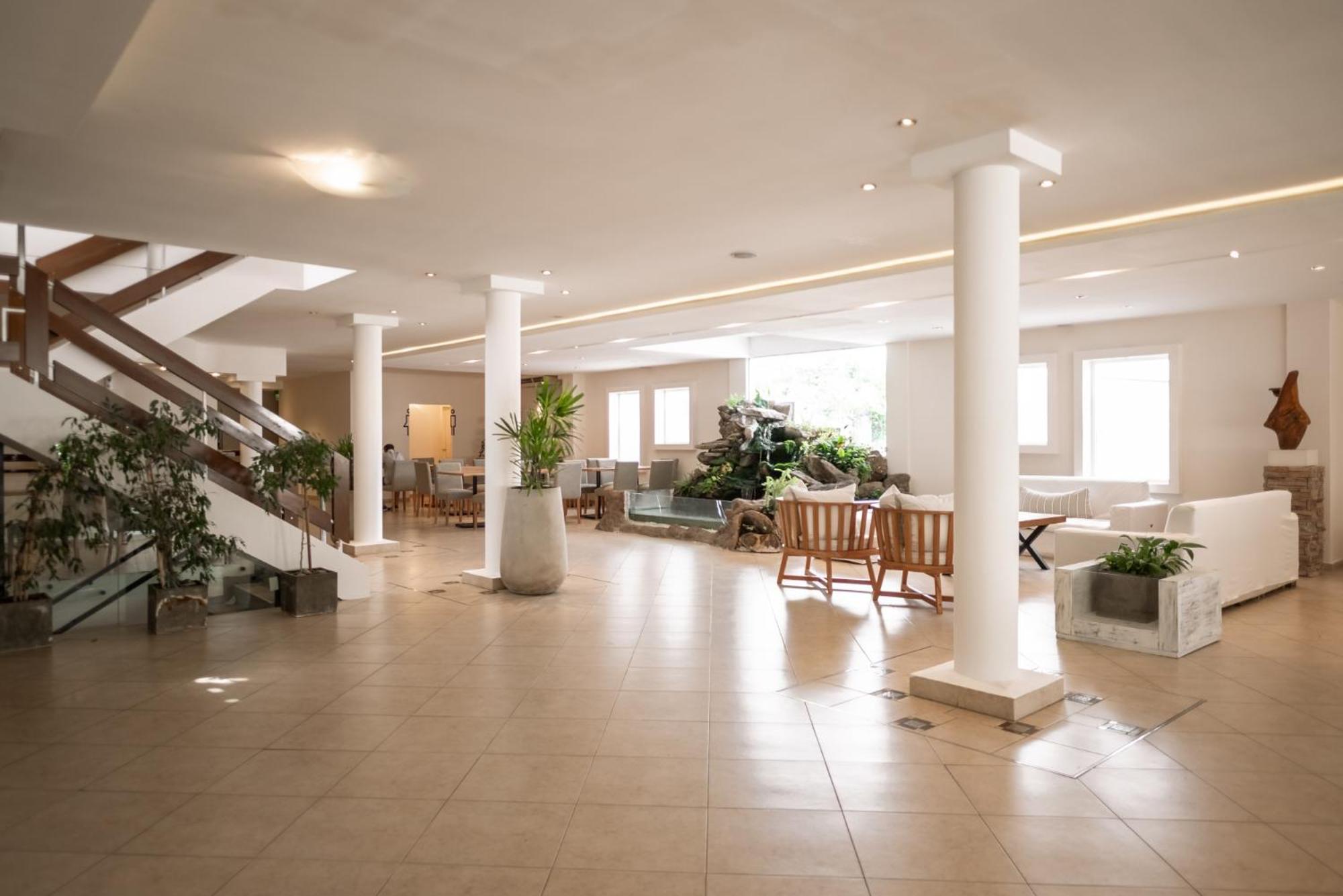 Santa Cecilia Resort & Spa I Вилья-Карлос-Пас Экстерьер фото